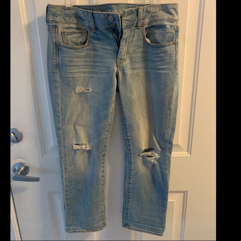 American Eagle Outfitters women’s jeans